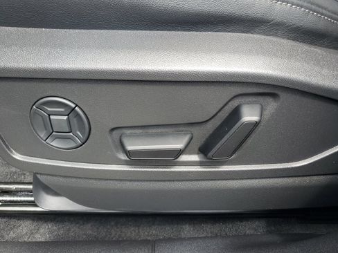 Used 2025 Audi Q5 Premium w/ Convenience Package AWD/4WD image 22
