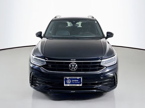 Certified 2023 Volkswagen Tiguan SE R-Line image 6