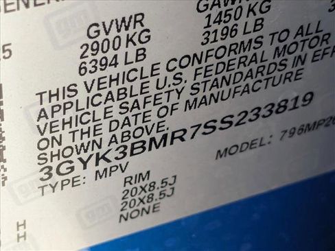 Used 2025 Cadillac Optiq Luxury 1 image 15