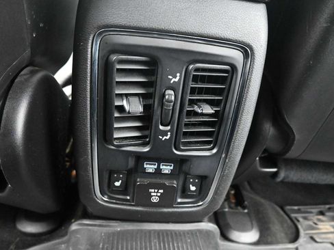 Used 2014 Jeep Grand Cherokee Limited image 22