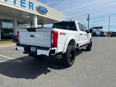Used 2024 Ford F350 XLT w/ FX4 Off-Road Package AWD/4WD image 2