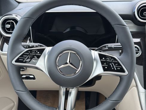 New 2026 Mercedes-Benz GLC 300 4MATIC image 13