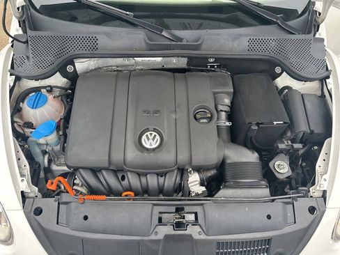 Used 2013 Volkswagen Beetle 2.5 FWD image 27