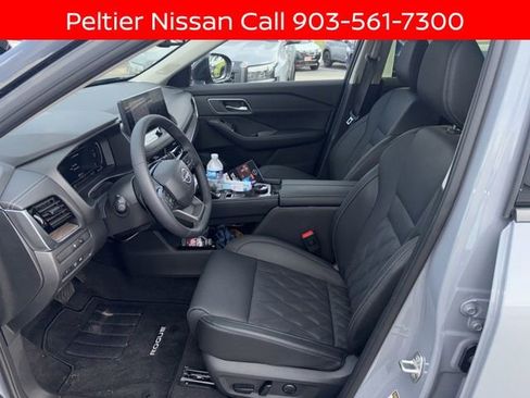 Certified 2026 Nissan Rogue Platinum w/ Platinum Premium Package AWD/4WD image 11