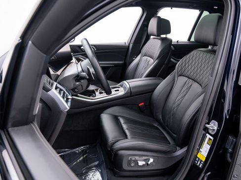 Certified 2024 BMW X5 xDrive40i w/ Executive Package image 16