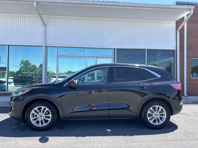 Used 2021 Ford Escape SE w/ Convenience Package