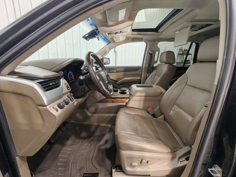 Used 2017 GMC Yukon SLT w/ Open Road Package AWD/4WD image 29