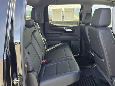 Used 2023 Chevrolet Silverado 1500 LTZ AWD/4WD image 12
