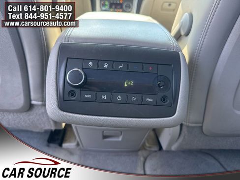 Used 2008 GMC Acadia SLT w/ Convenience Package image 26