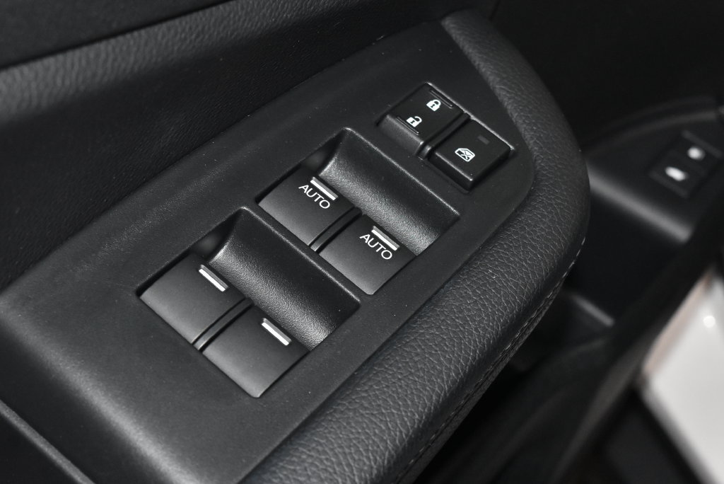 Used 2023 Honda Passport EX-L image 6