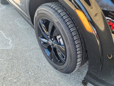 Certified 2025 Buick Encore GX Sport Touring w/ Comfort Package image 11