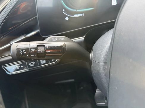 Used 2023 Kia Niro image 16