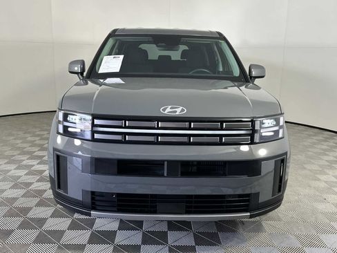 Used 2025 Hyundai Santa Fe SE FWD image 3
