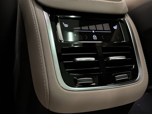 New 2026 Volvo XC90 T8 Plus image 29