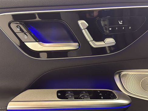 New 2026 Mercedes-Benz GLC 300 4MATIC image 16