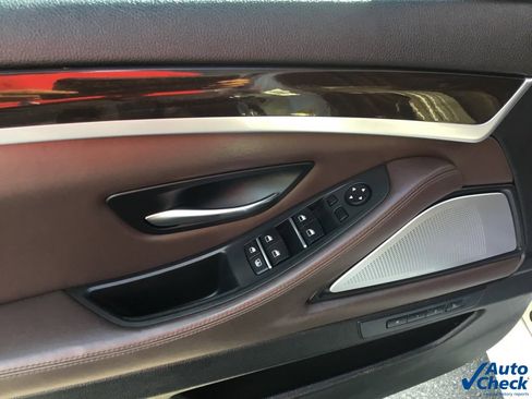 Used 2013 BMW M5 image 17