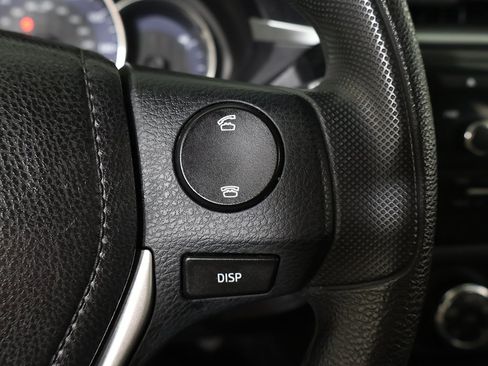 Used 2015 Toyota Corolla L image 25