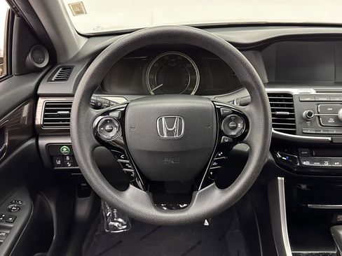Used 2017 Honda Accord Hybrid Sedan image 24