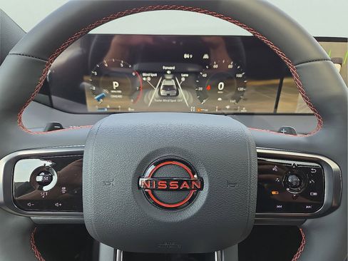 New 2025 Nissan Armada PRO-4X w/ Pro-4X Premium Package image 24