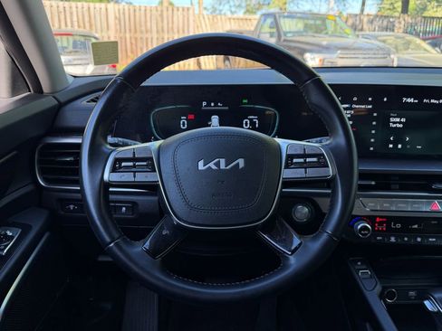 Used 2025 Kia Telluride S FWD image 21