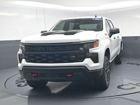 Used 2024 Chevrolet Silverado 1500 Custom Trail Boss w/ LPO, Dark Essentials Package AWD/4WD image 11