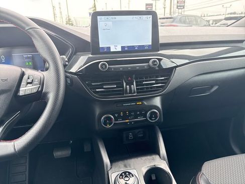 Used 2025 Ford Escape ST-Line image 19