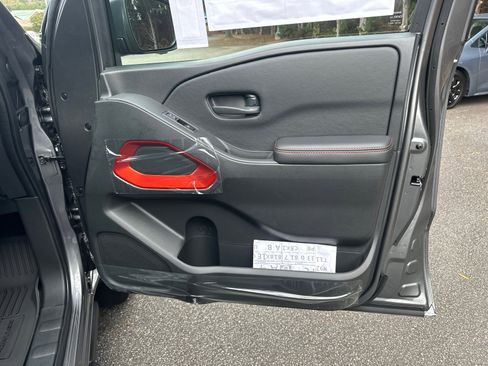 New 2026 Nissan Frontier PRO-4X w/ Pro-4x Convenience Package image 14