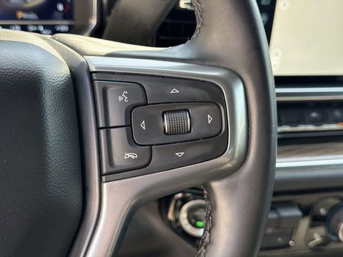 Used 2025 Chevrolet Silverado 1500 LT AWD/4WD image 36