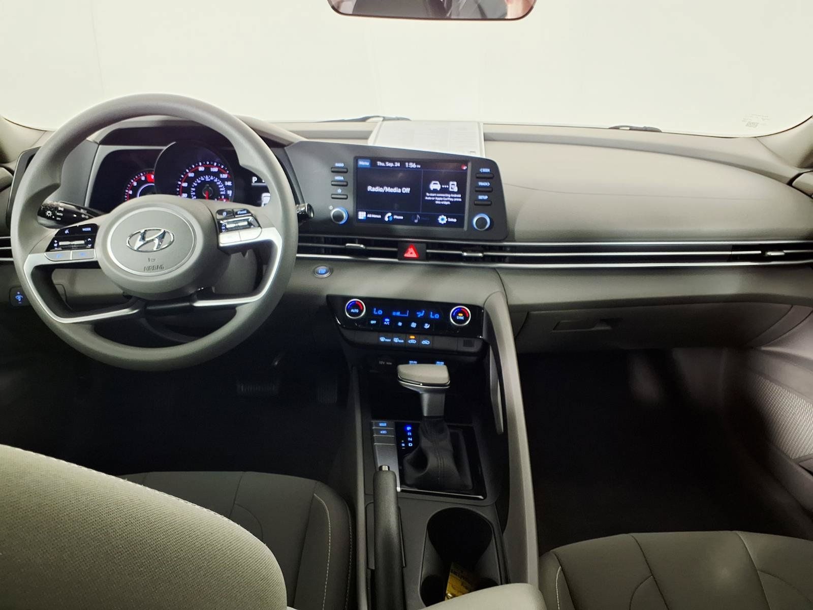 Certified 2023 Hyundai Elantra SEL FWD image 14