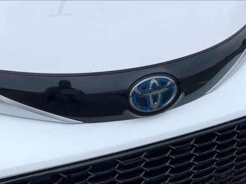 Used 2022 Toyota Sienna XSE w/ XSE Plus Package FWD image 30