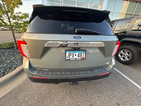 Used 2020 Ford Explorer XLT w/ Equipment Group 202A AWD/4WD image 2
