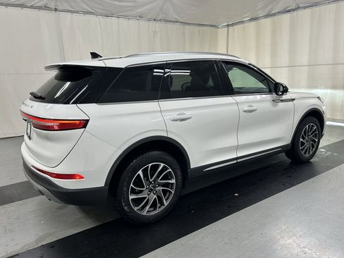 Used 2020 Lincoln Corsair AWD w/ Equipment Group 101A image 2