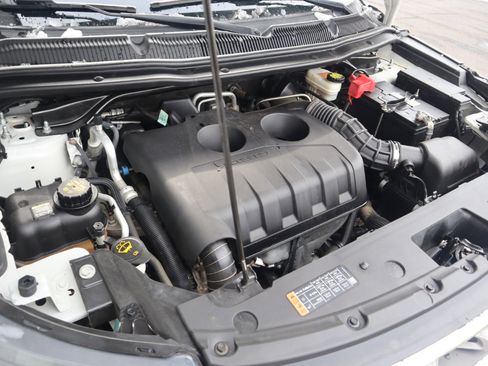 Used 2017 Ford Explorer XLT image 31