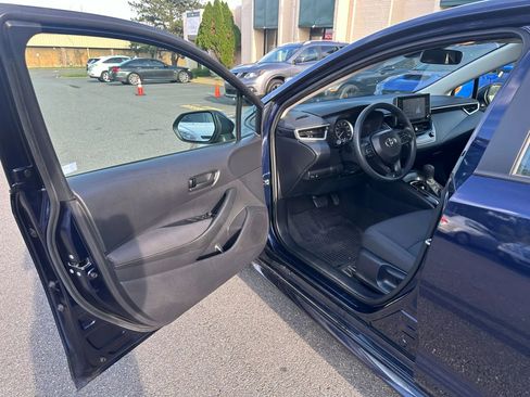 Used 2022 Toyota Corolla LE image 9