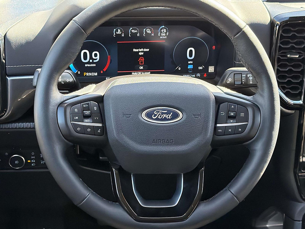 Used 2024 Ford Ranger Lariat RWD image 7