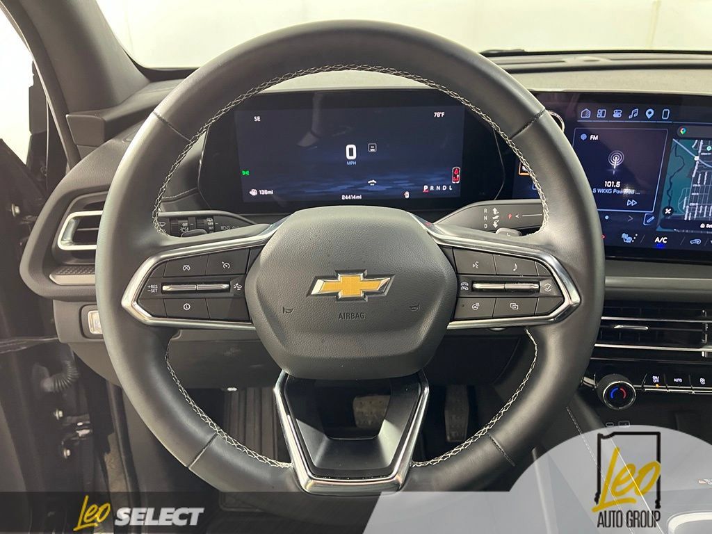 Used 2026 Chevrolet Traverse LT w/ Driver Confidence Package FWD image 17