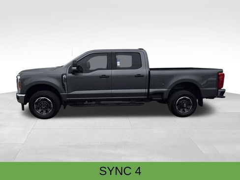 Used 2024 Ford F250 XLT image 3