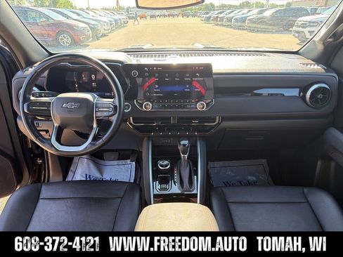 Used 2023 Chevrolet Colorado Z71 w/ Z71 Convenience Package 2 AWD/4WD image 12