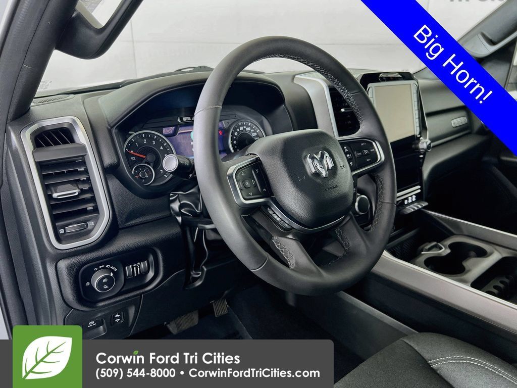 Used 2026 RAM 1500 Big Horn AWD/4WD image 3