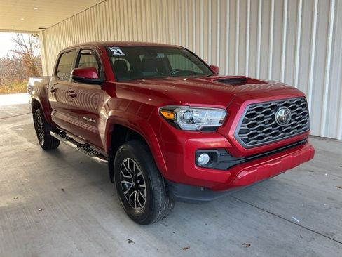 Used 2021 Toyota Tacoma TRD Sport w/ Advanced Technology Package image 24