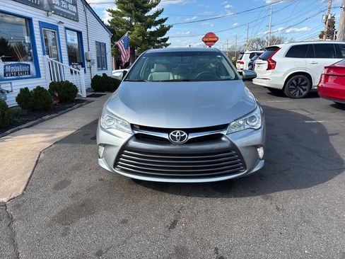 Used 2017 Toyota Camry XLE image 11