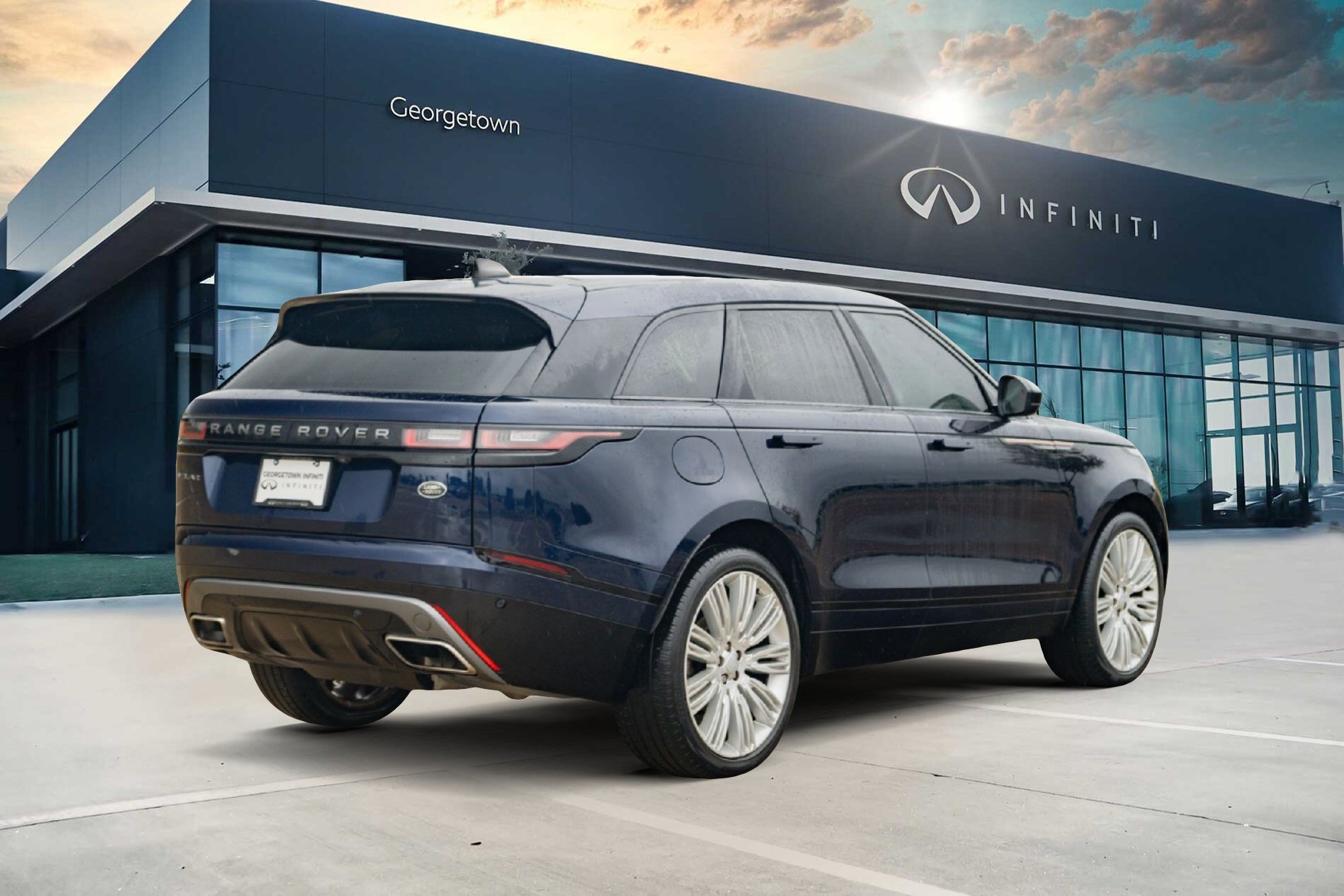 Used 2023 Land Rover Range Rover Velar R-Dynamic S AWD/4WD image 5