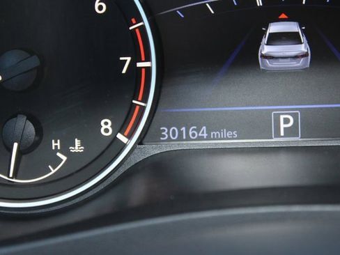 Used 2023 Nissan Altima 2.5 SR w/ SR Premium Package image 11