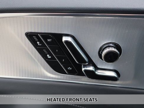 Used 2024 Cadillac Lyriq Tech w/ Driver Assist Package image 8