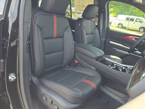 New 2026 Chevrolet Traverse RS FWD image 15