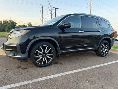 Used 2019 Honda Pilot Touring image 2
