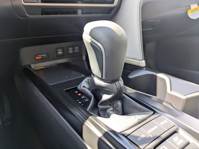 New 2026 Toyota Camry SE w/ Convenience Package AWD/4WD image 26