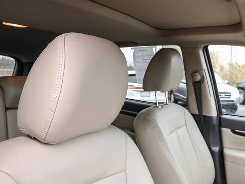 Used 2011 Hyundai Santa Fe Limited image 38