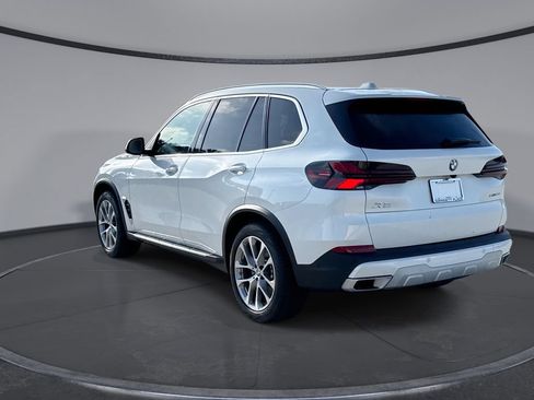 Used 2025 BMW X5 xDrive40i AWD/4WD image 10