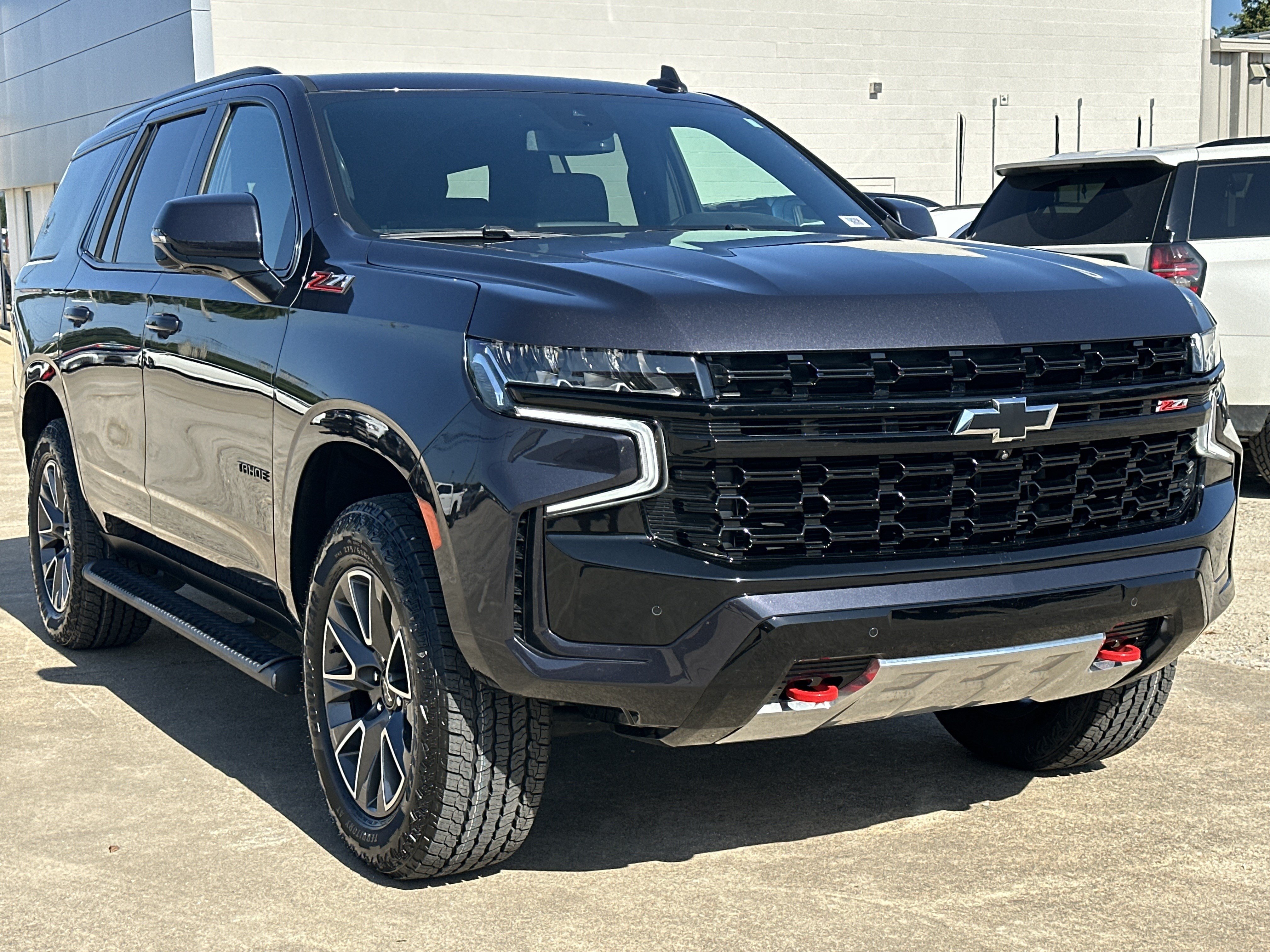 Certified 2024 Chevrolet Tahoe Z71 w/ Luxury Package AWD/4WD image 3